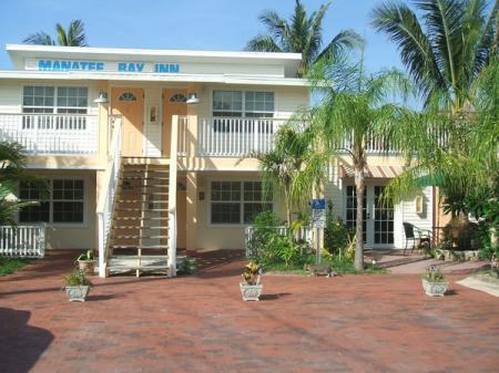 Manatee Bay Inn