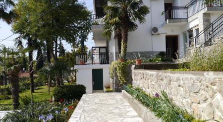Apartment Romana