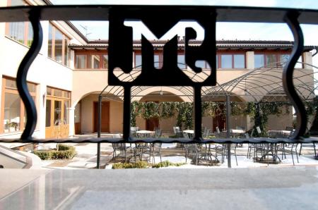 Pansion Mamica Pansion Mamica