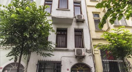 RONCALLİ SUİTES
