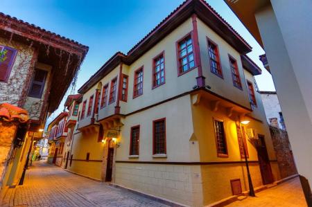 Bed & Breakfast / Pensione Atelya Art Hotel Bed & Breakfast / Pensione Atelya Art Hotel
