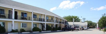 CAPE COD INN - Hotels in Hyannis