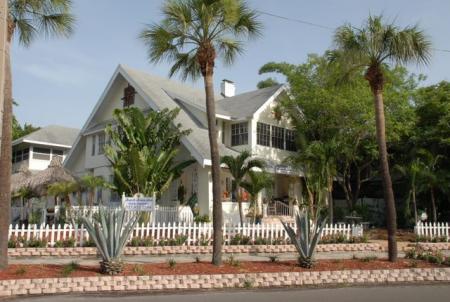 Vinoy House Inn