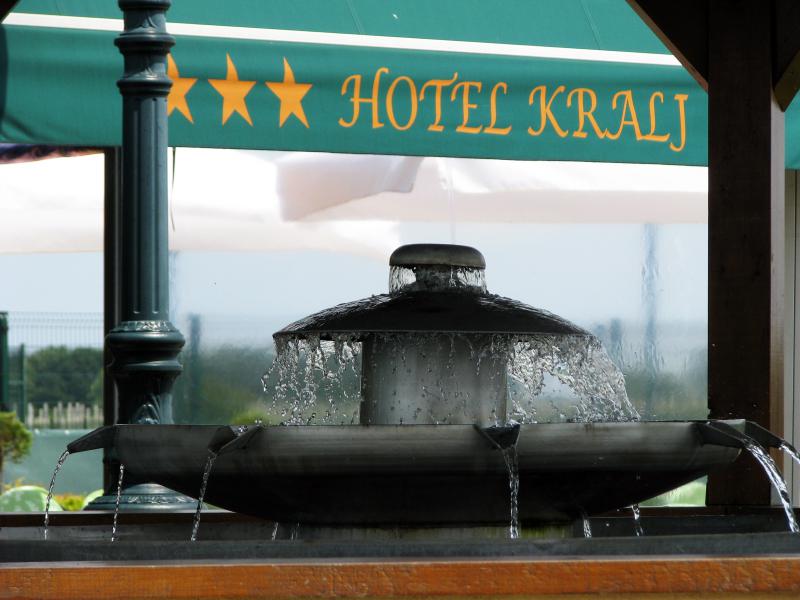 Hotel 3