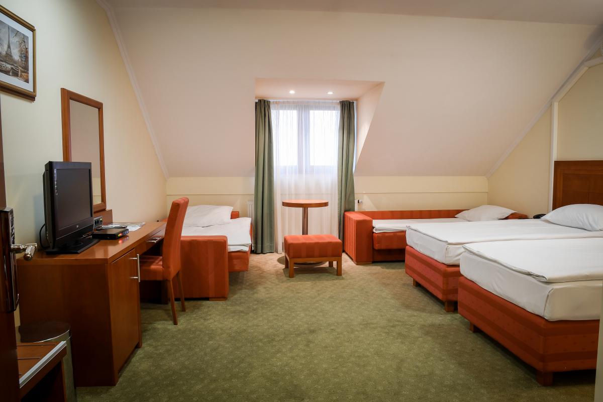 Hotel 3