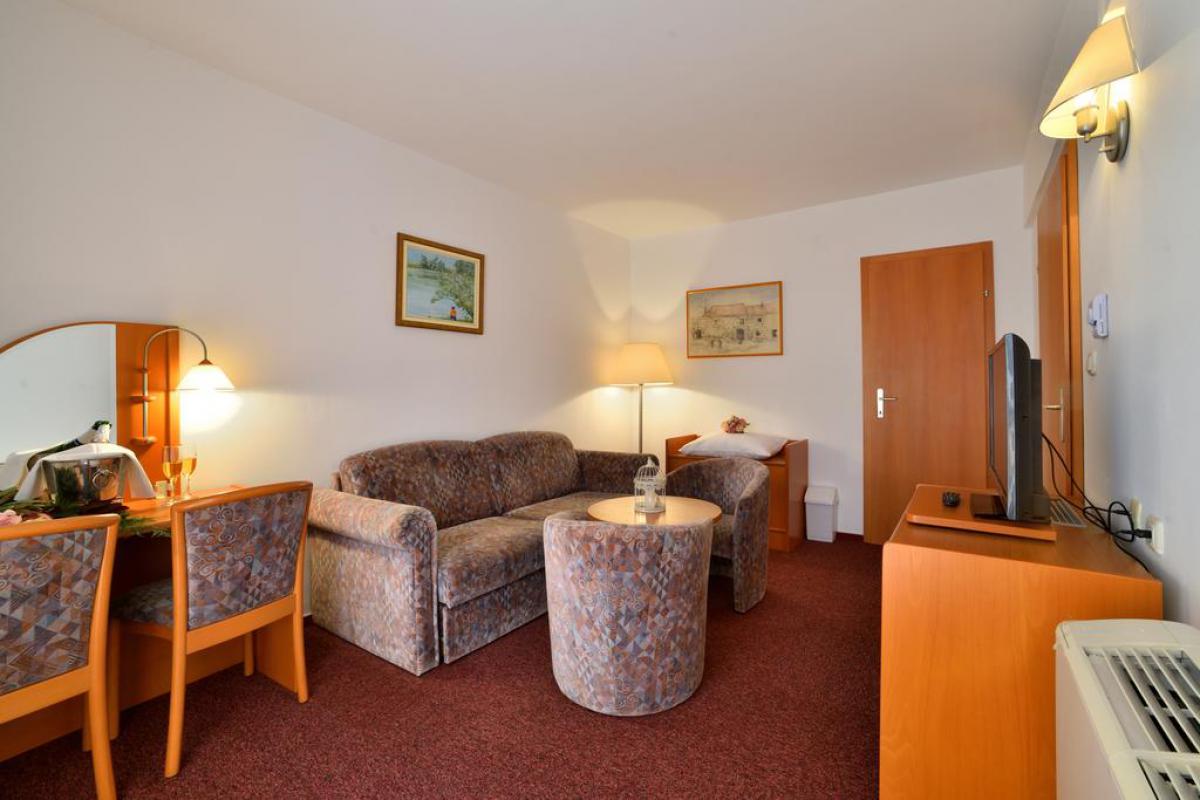 Hotel 3