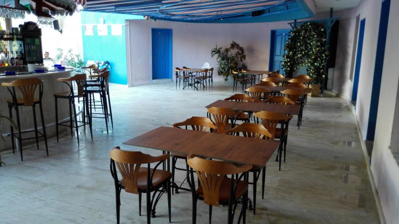 restaurant.,.jpg